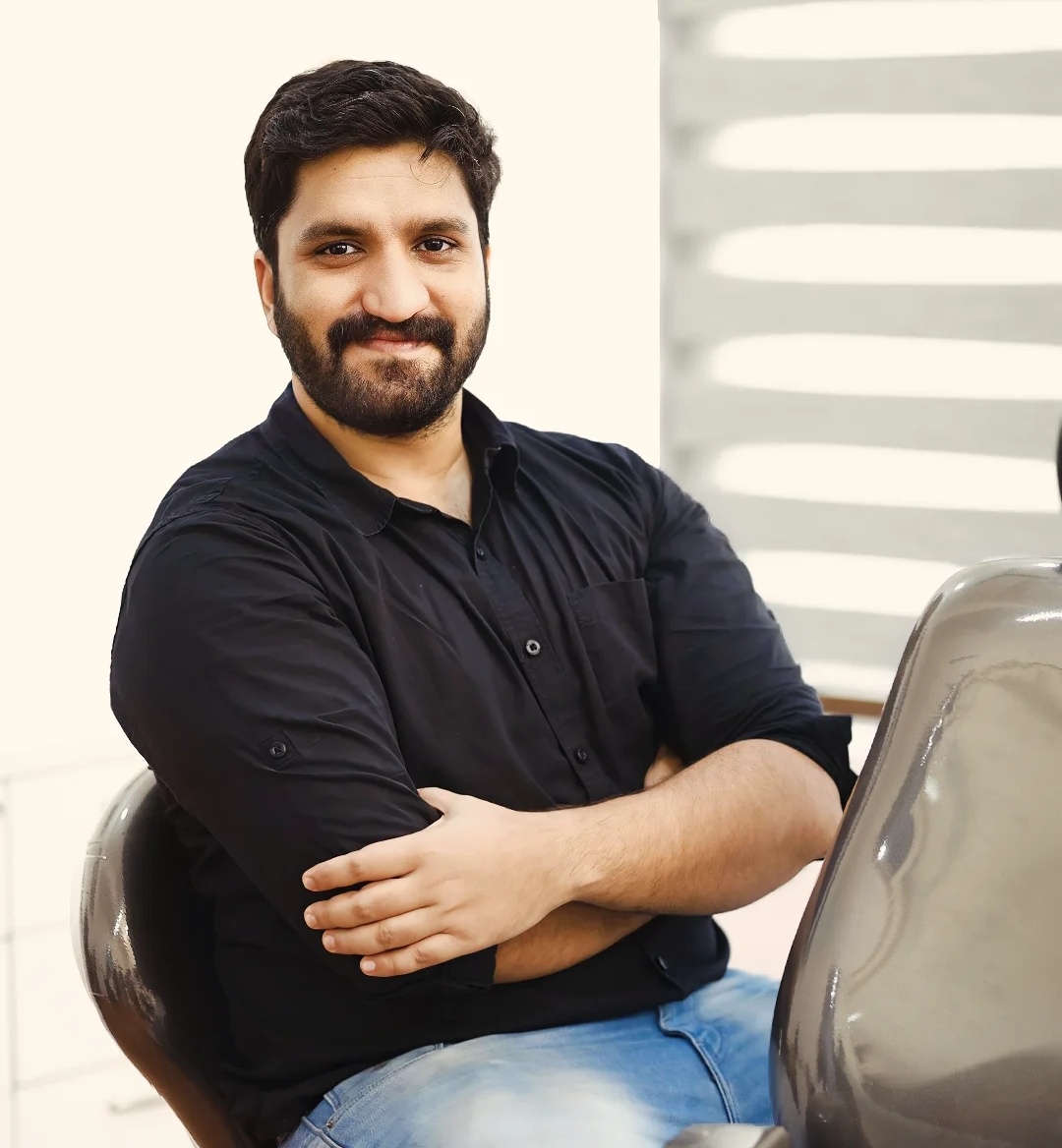 Dr. Naveen G, MDS, Consultant Endodontist